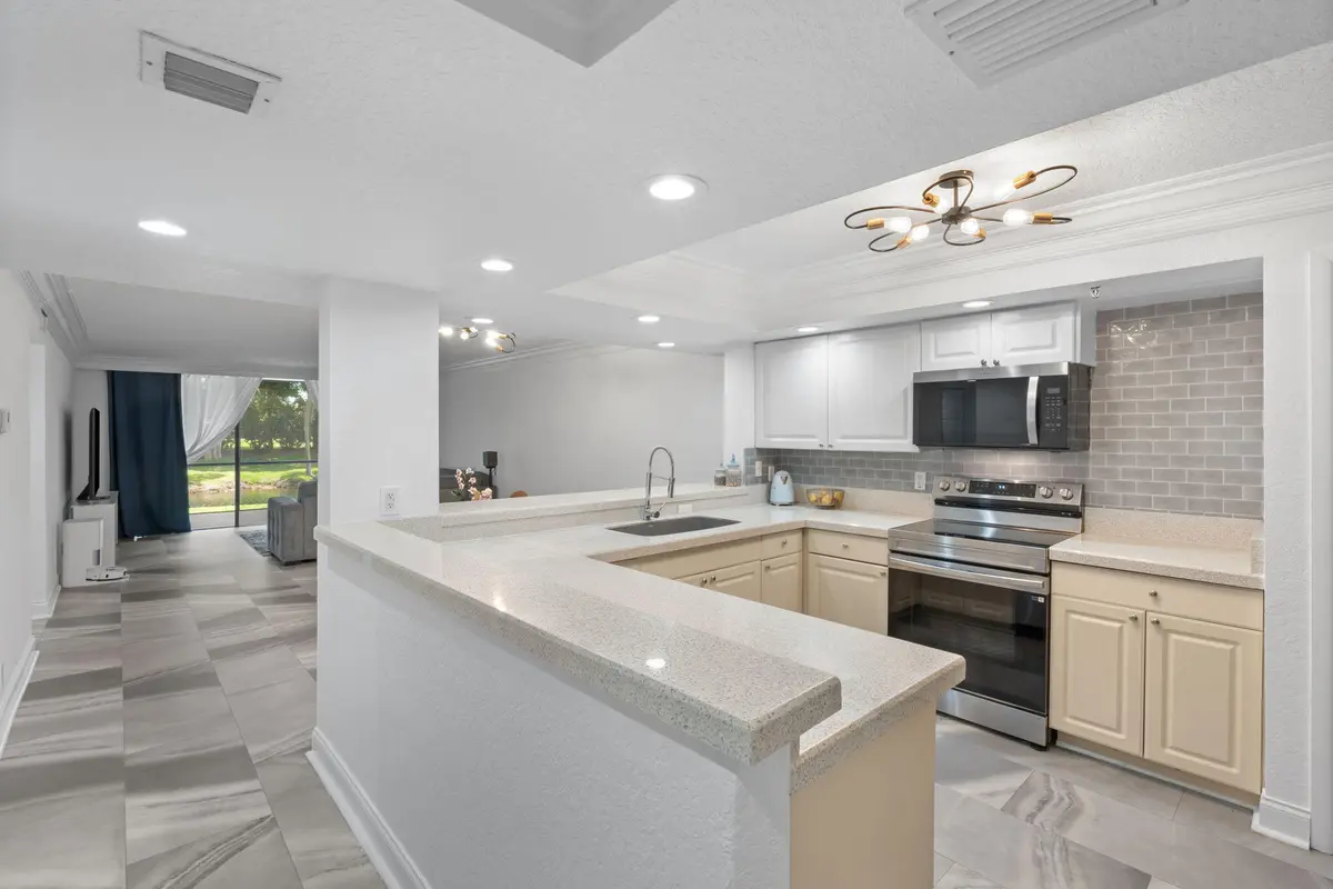 Kitchen at 6562 Boca Del Mar Drive 124, Boca Raton