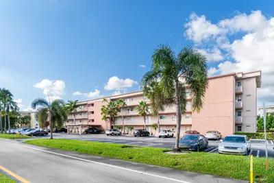 2615 NE 1st Court 410, Boynton Beach – Condominium for sale
