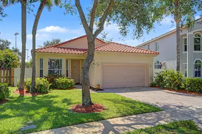 1755 NW 77th Avenue, Pembroke Pines – sold