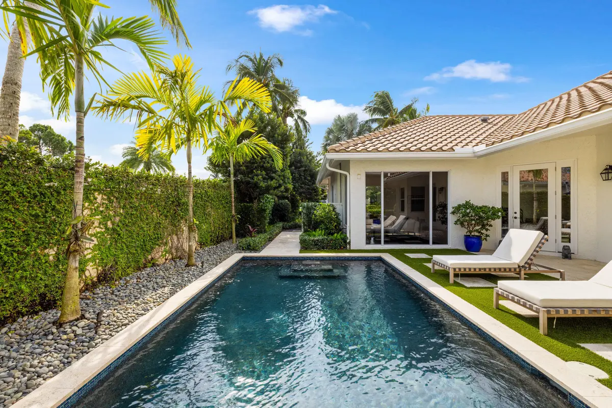 6_et6a1177 at 14270 Calypso Lane, Wellington