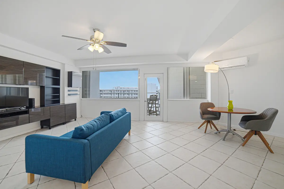 Livingroom-C at 1900 S Ocean Drive 1706, Fort Lauderdale