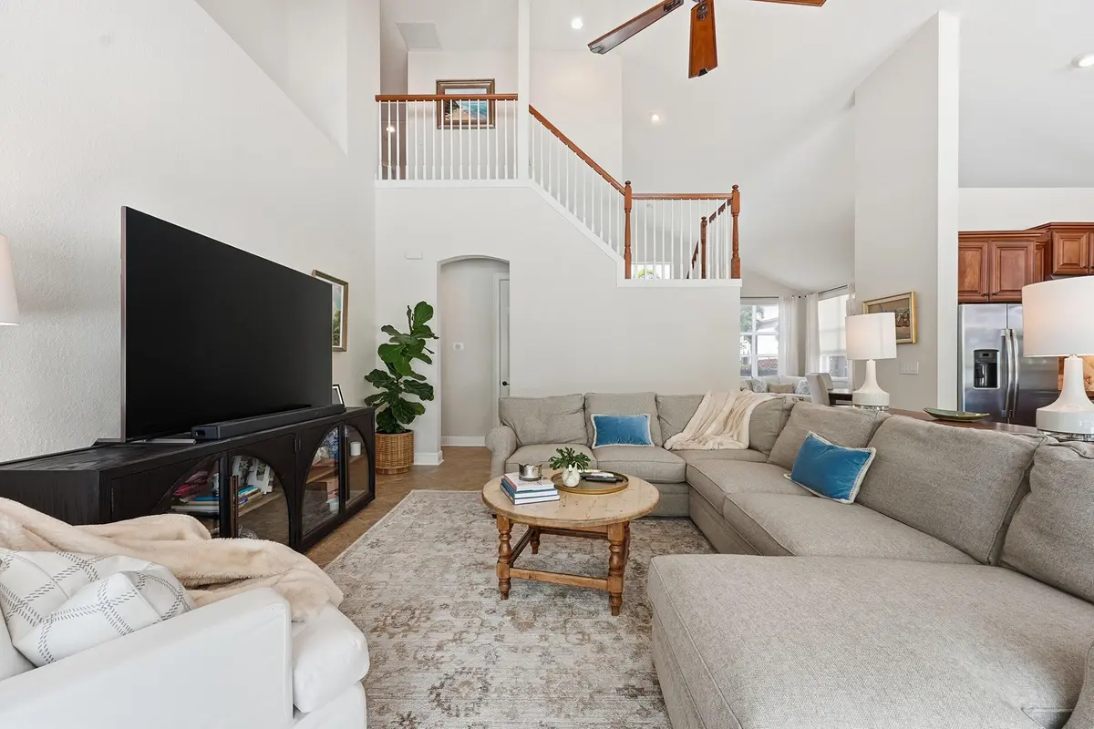 soaring ceilings at 11195 Marina Bay Road, Wellington