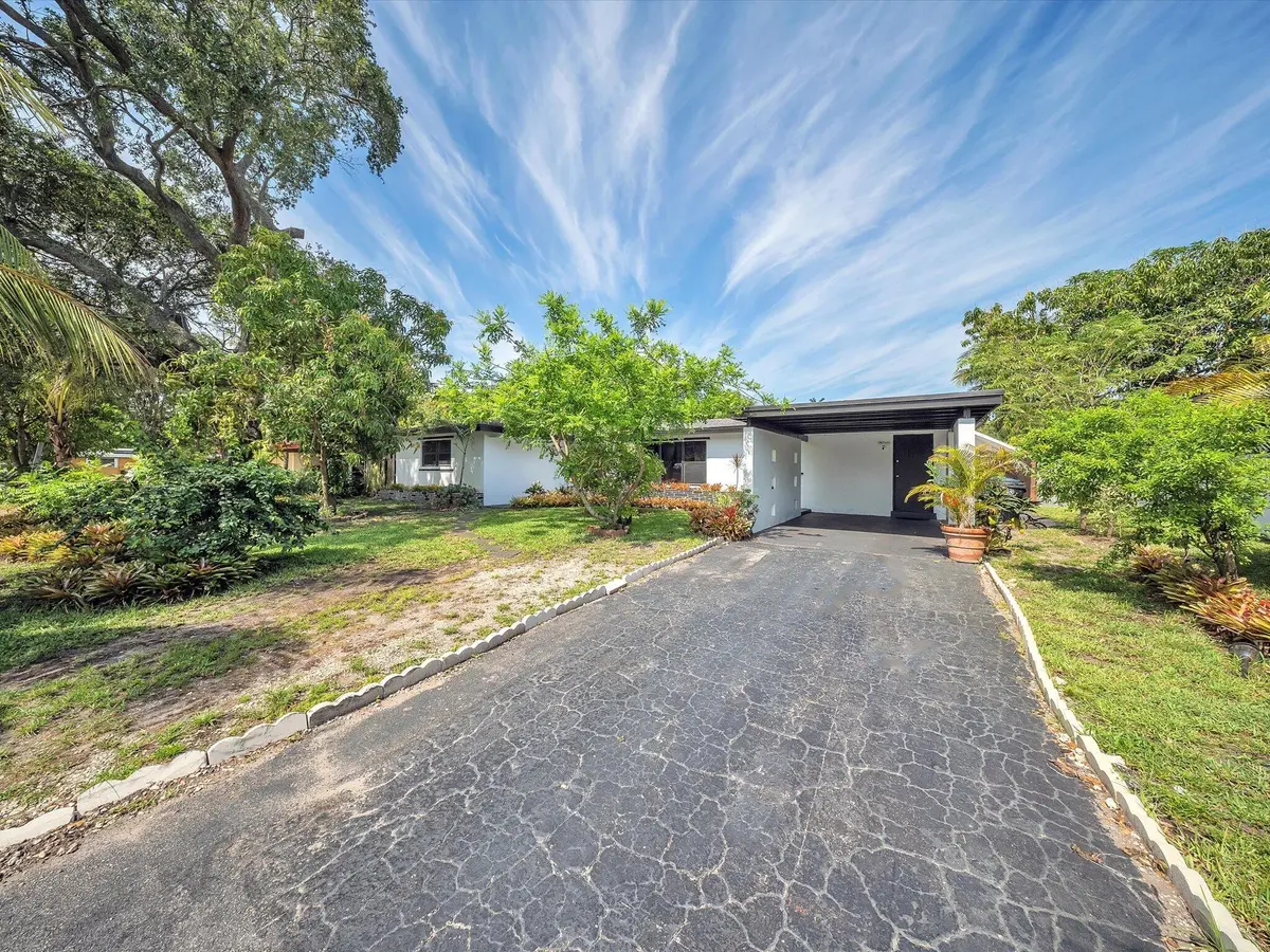 01-DSC7716 at 721 SW 38th Avenue, Fort Lauderdale