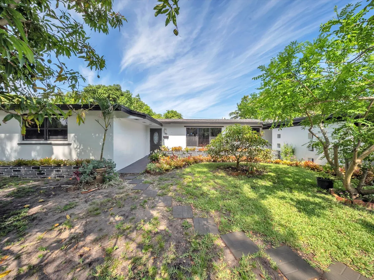 04-DSC7728 at 721 SW 38th Avenue, Fort Lauderdale