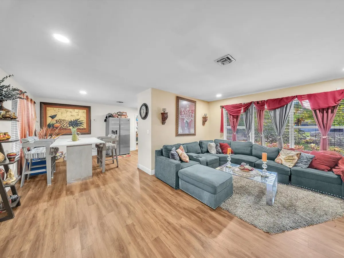 19-DSC7781 at 721 SW 38th Avenue, Fort Lauderdale
