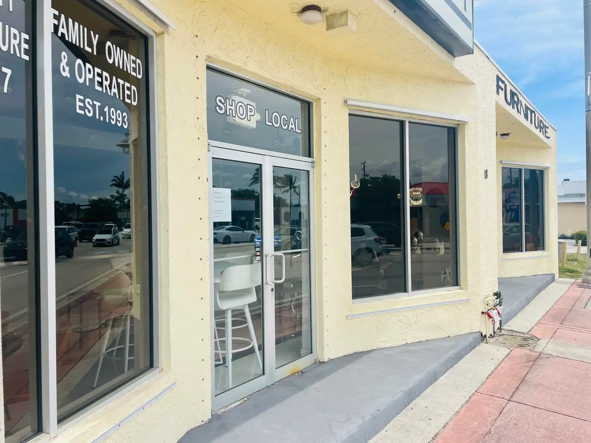 Front Entrance (2) at 18 S Federal Highway, Pompano Beach