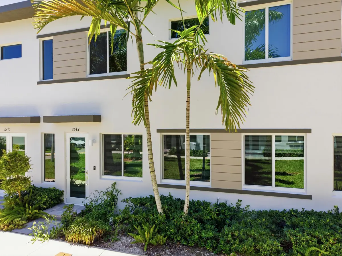 Unit Front at 6642 NW 103rd Parkway 6642, Doral