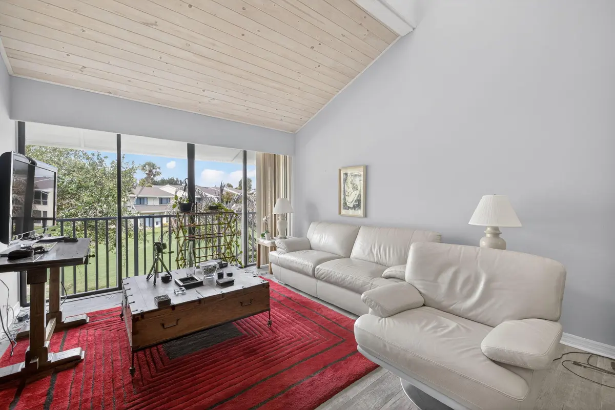 LIVING ROOM VAULTED CEILING at 2400 S Ocean Drive 5626, Fort Pierce