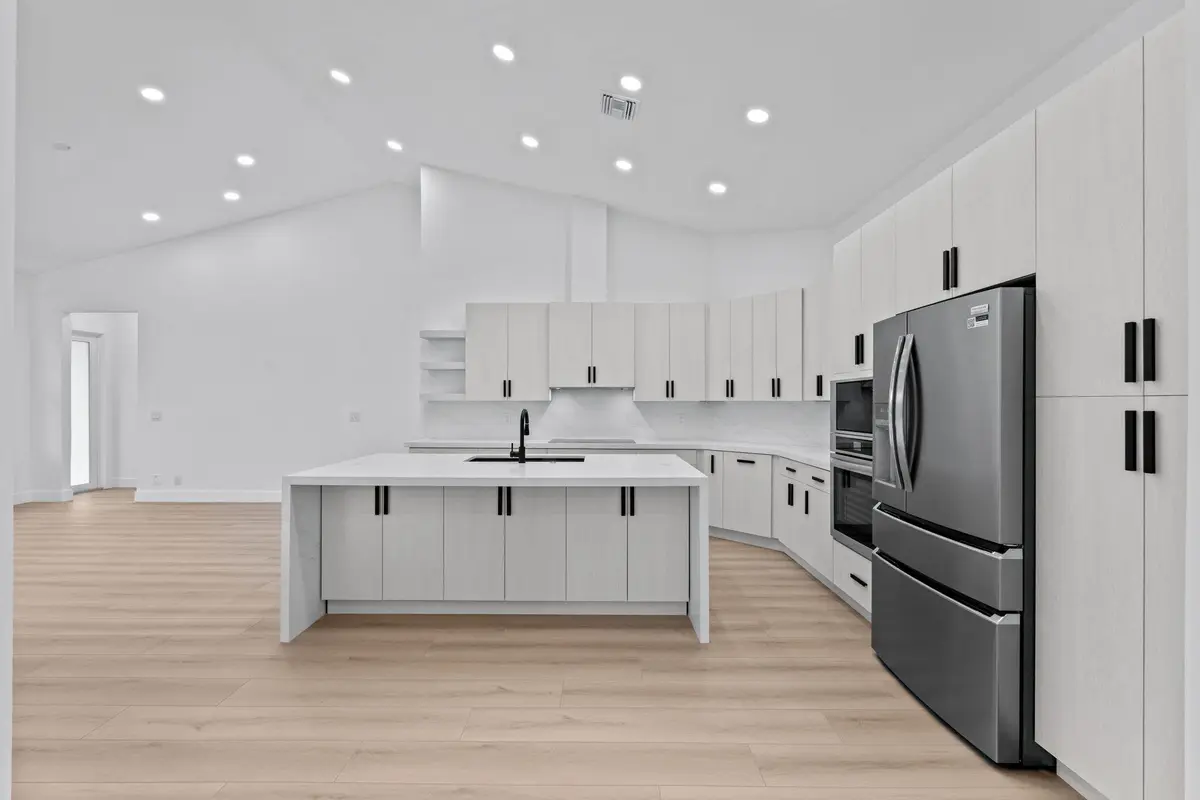 21-web-or-mls-A7405262 at 1688 Hull Court, Wellington