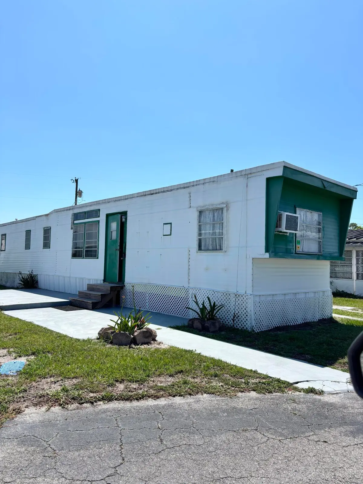 IMG_3537 at 2023 St Lucie Boulevard 125, Fort Pierce