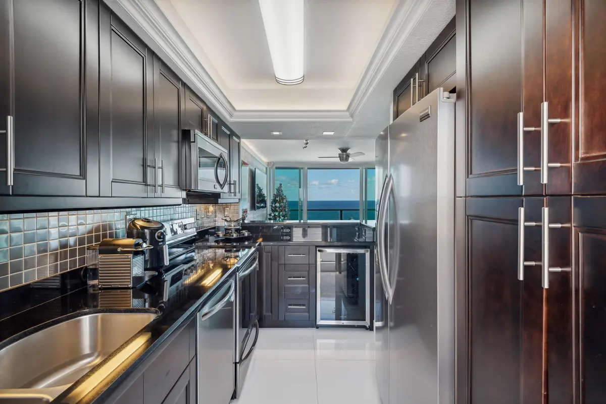 08_333-NE-21st-Ave-1508_Kitchen_Print at 333 NE 21st Avenue 1508, Deerfield Beach