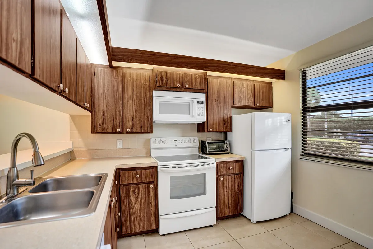Bright Kitchen at 6037 Balboa Circle 101, Boca Raton