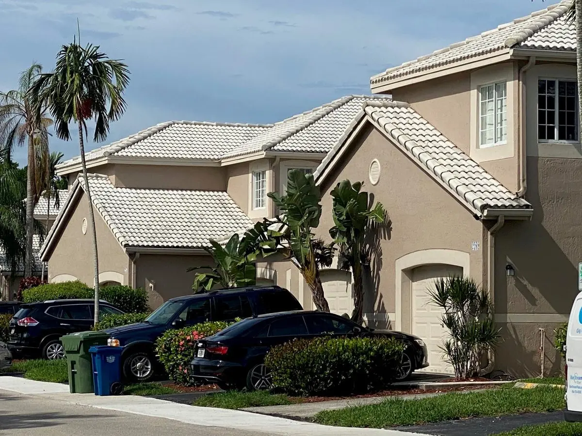 Photo 1 at 2253 Salerno Circle 2253, Weston