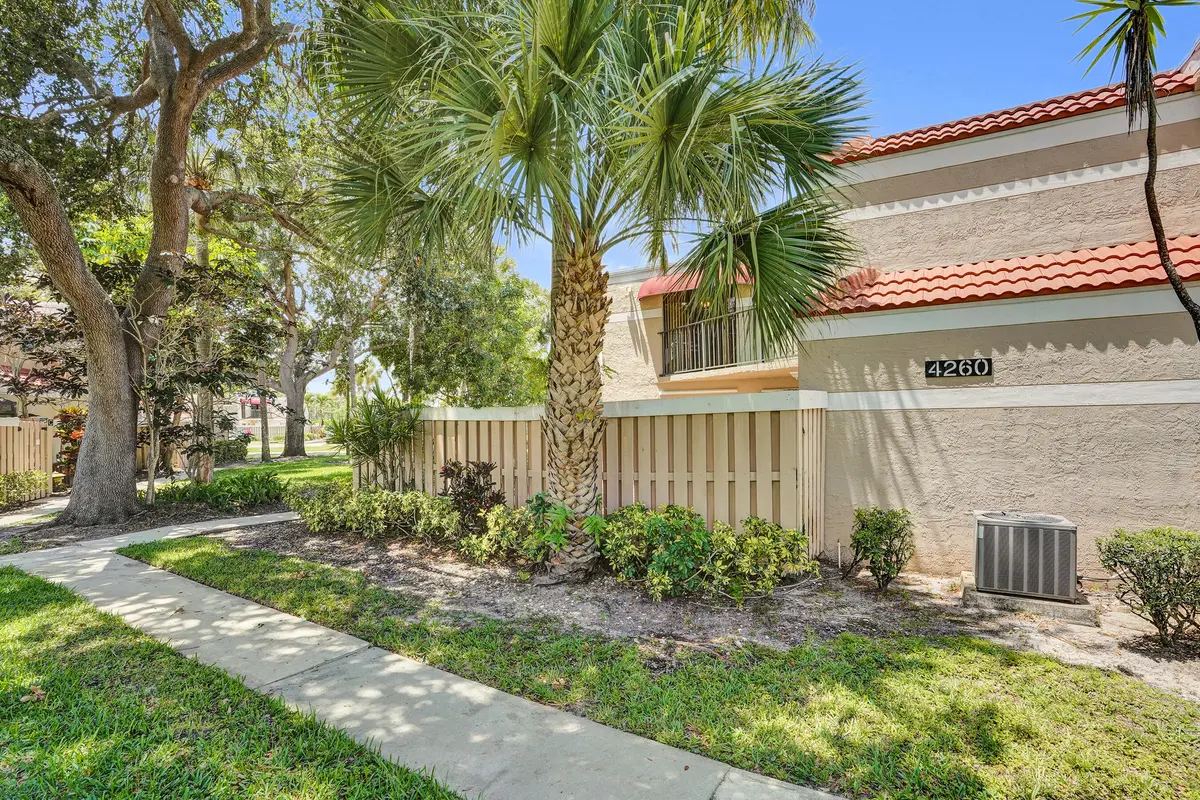 Mature Trees at 4260 Village Drive D, Delray Beach
