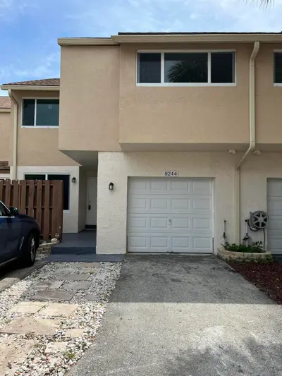 8244 NW 9th Street 5, Plantation – leased