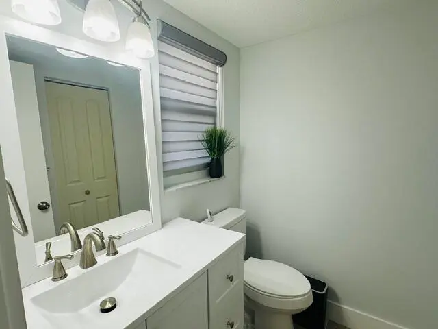 1.5 bath at 2601 NE 3rd Court 105, Boynton Beach