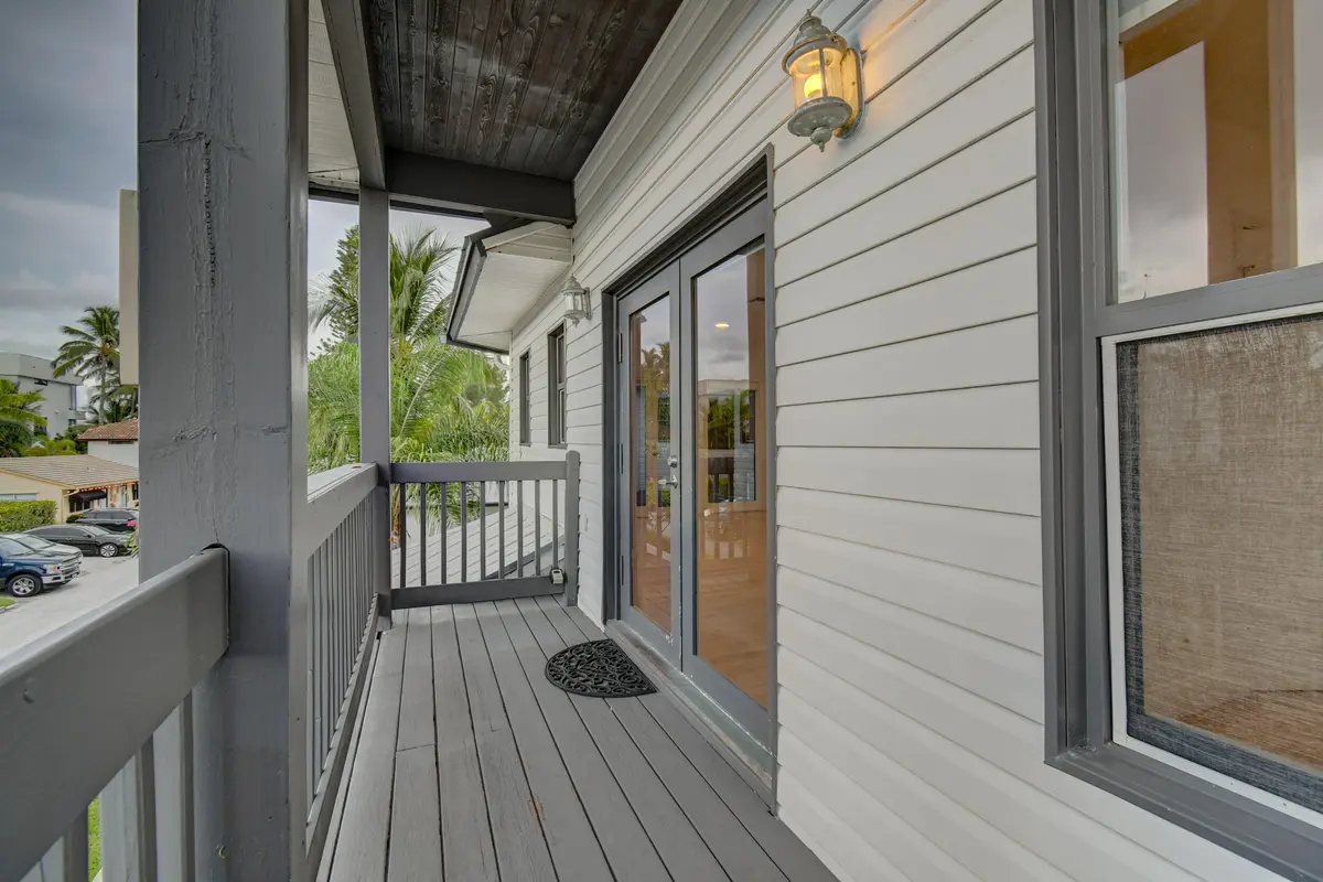 - at 21 Oceanview Drive C, Ocean Ridge