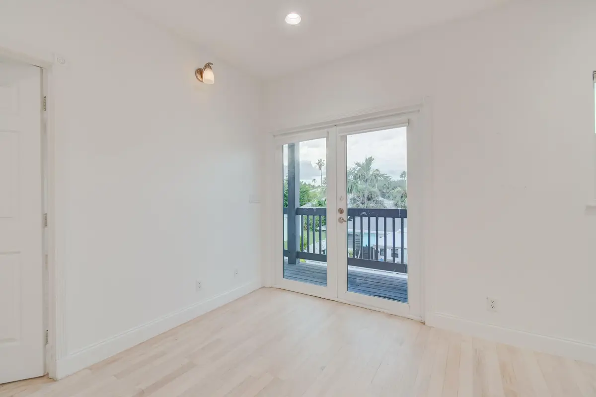 - at 21 Oceanview Drive C, Ocean Ridge