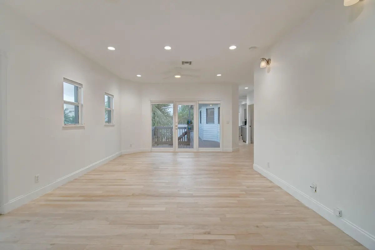 - at 21 Oceanview Drive C, Ocean Ridge