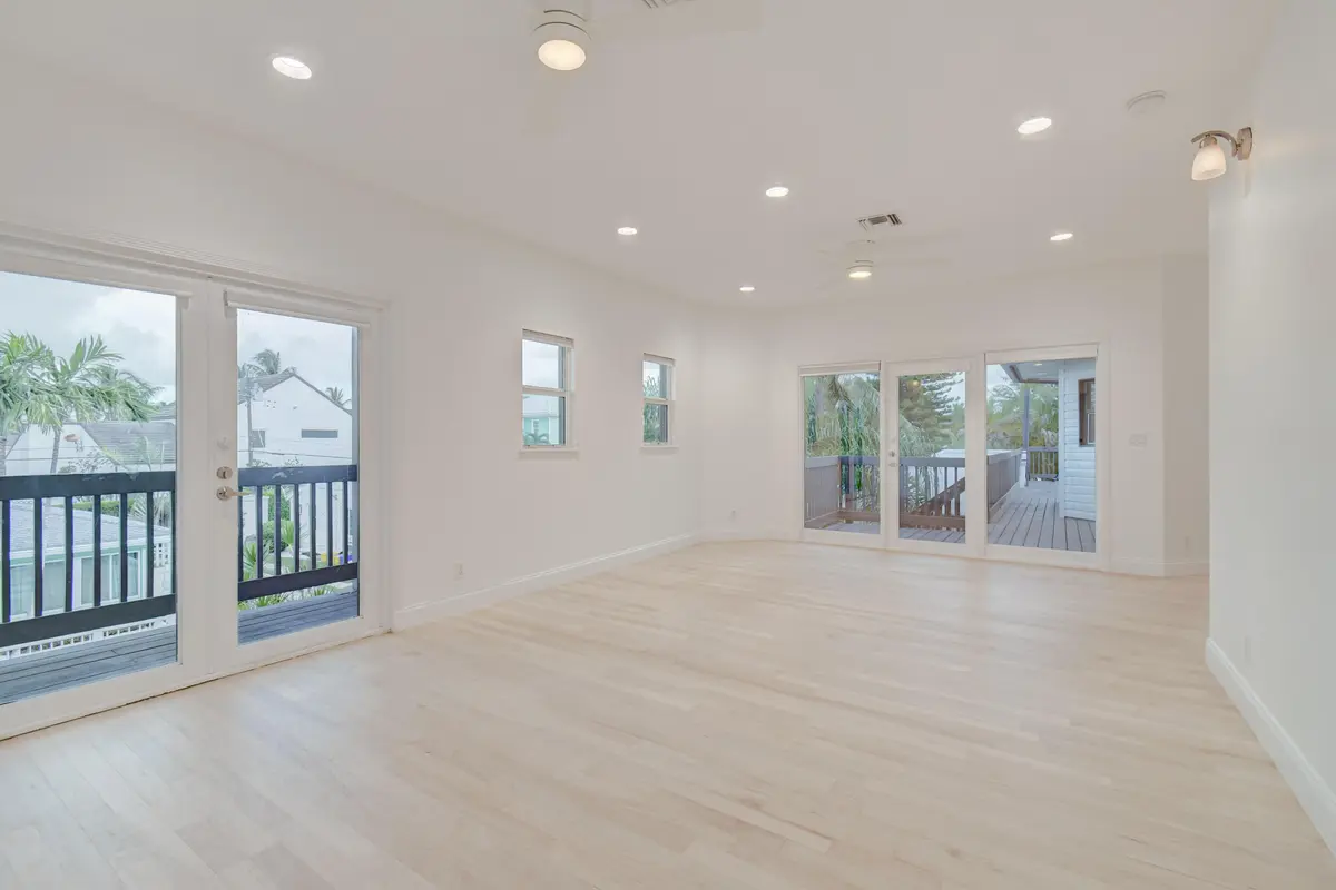 - at 21 Oceanview Drive C, Ocean Ridge
