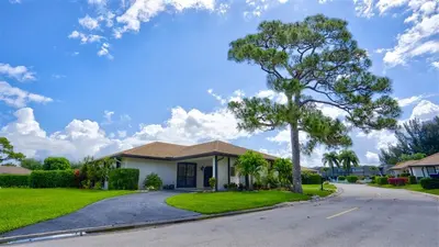 429 Pine Villa Drive, Atlantis – sold