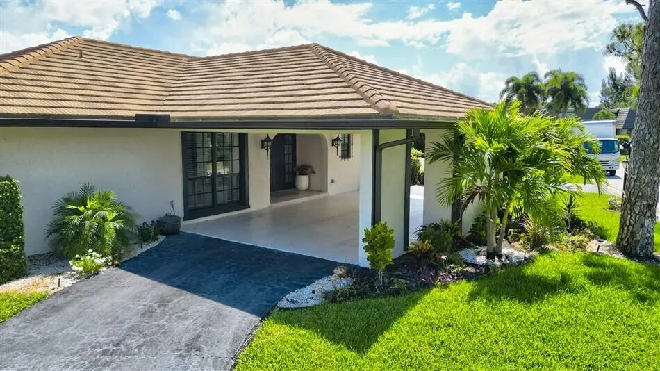429 Pine Villa Dr Lake Worth, FL 33462 at 429 Pine Villa Drive, Atlantis