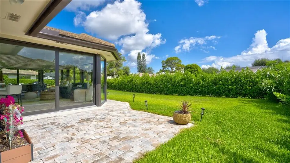 429 Pine Villa Dr Lake Worth, FL 33462 at 429 Pine Villa Drive, Atlantis