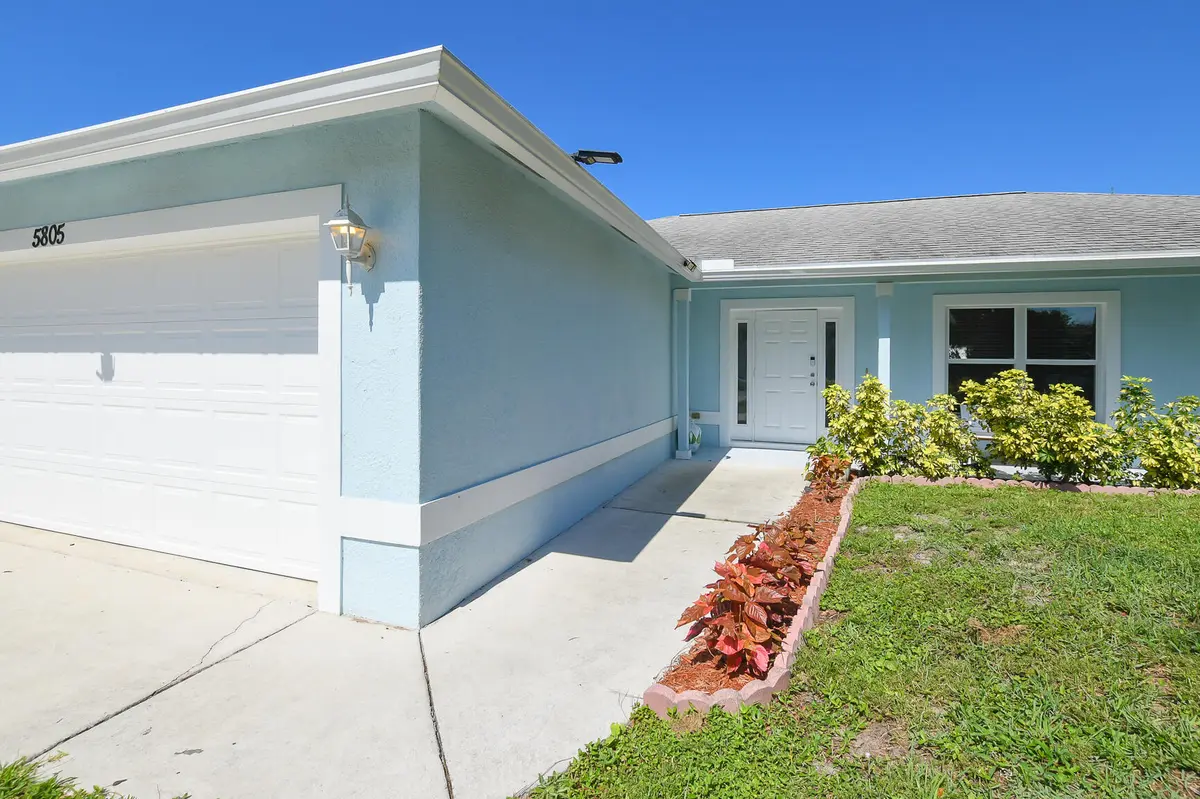 LR-8894 at 5805 Cassia Drive, Fort Pierce