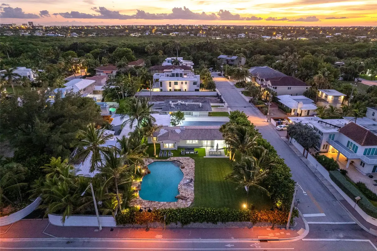 Photo 5 at 1663 N Fort Lauderdale Beach Boulevard, Fort Lauderdale