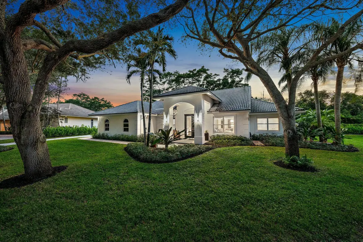 20241204051933746479000000-o at 9927 SE Canary Palm Way, Jupiter