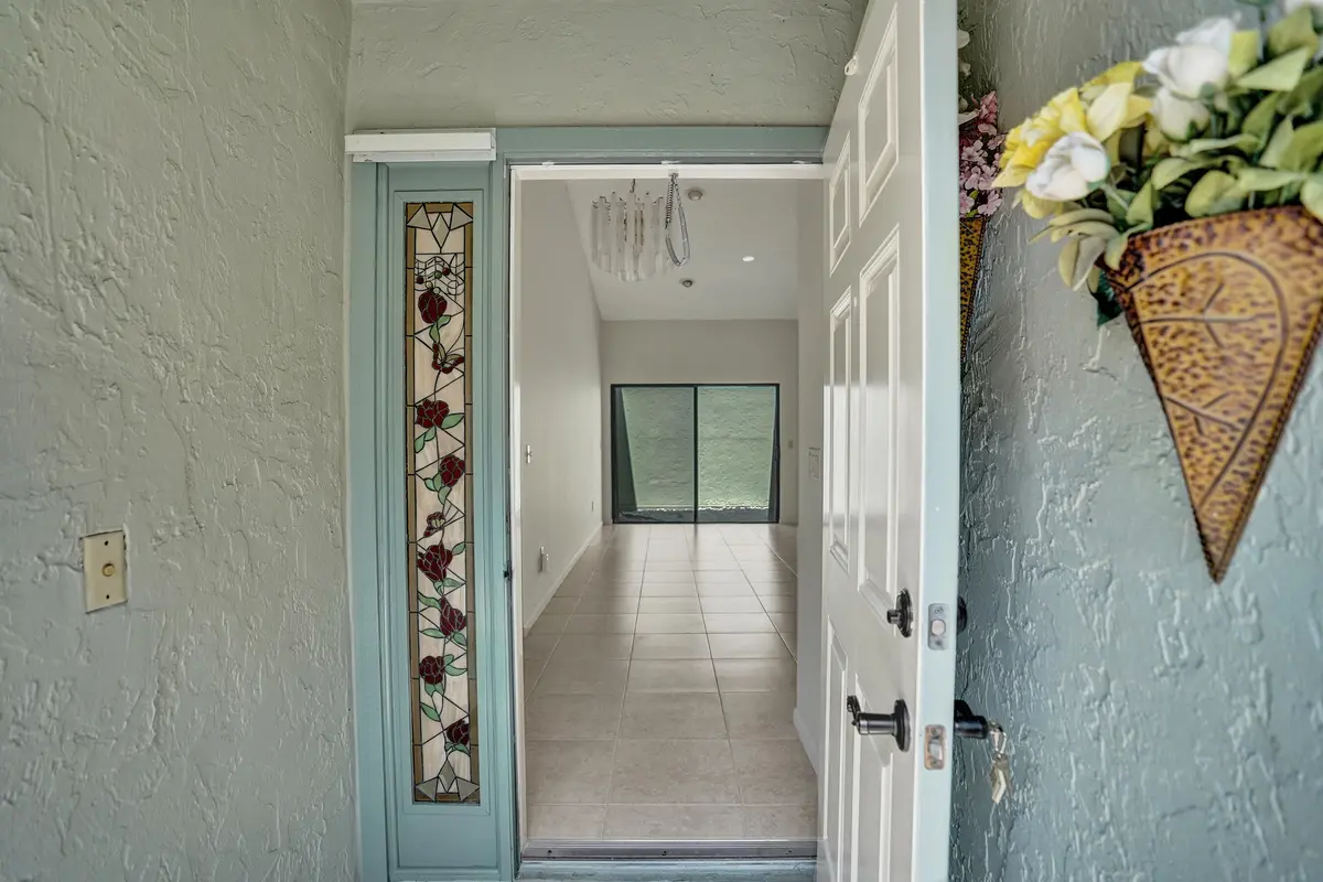 DSC04015 at 2395 NW 15th Street, Delray Beach
