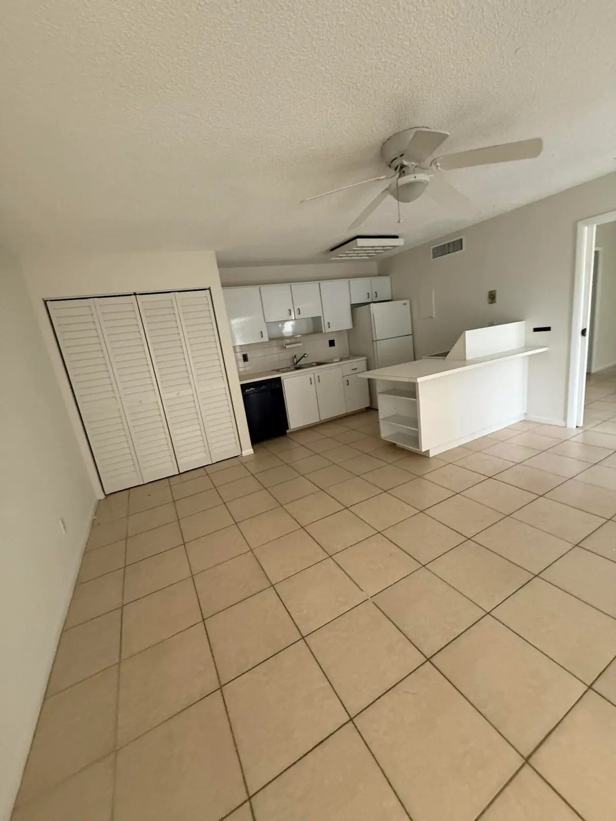 IMG_1950 at 633 Executive Center Drive L202, West Palm Beach