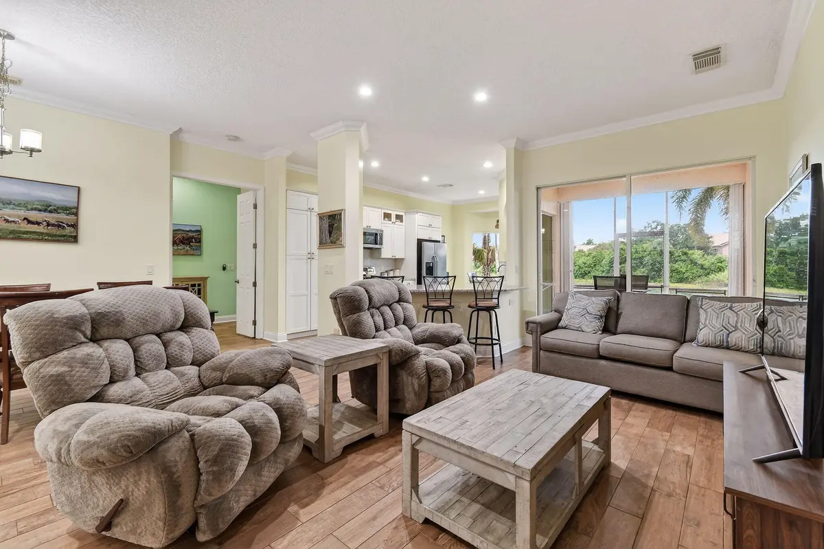 750SWArubaBay(7) at 750 SW Aruba, Port St. Lucie
