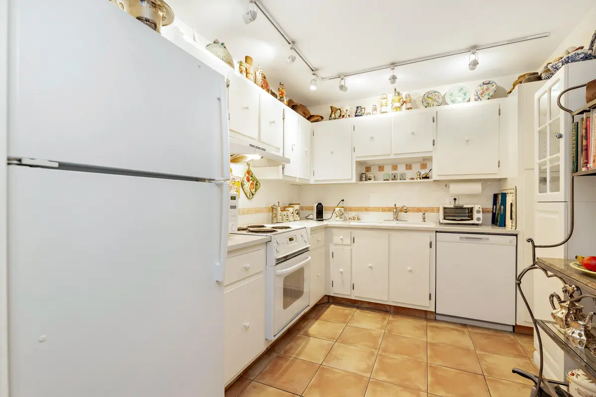 low-9 at 1801 S Flagler Drive 707, West Palm Beach