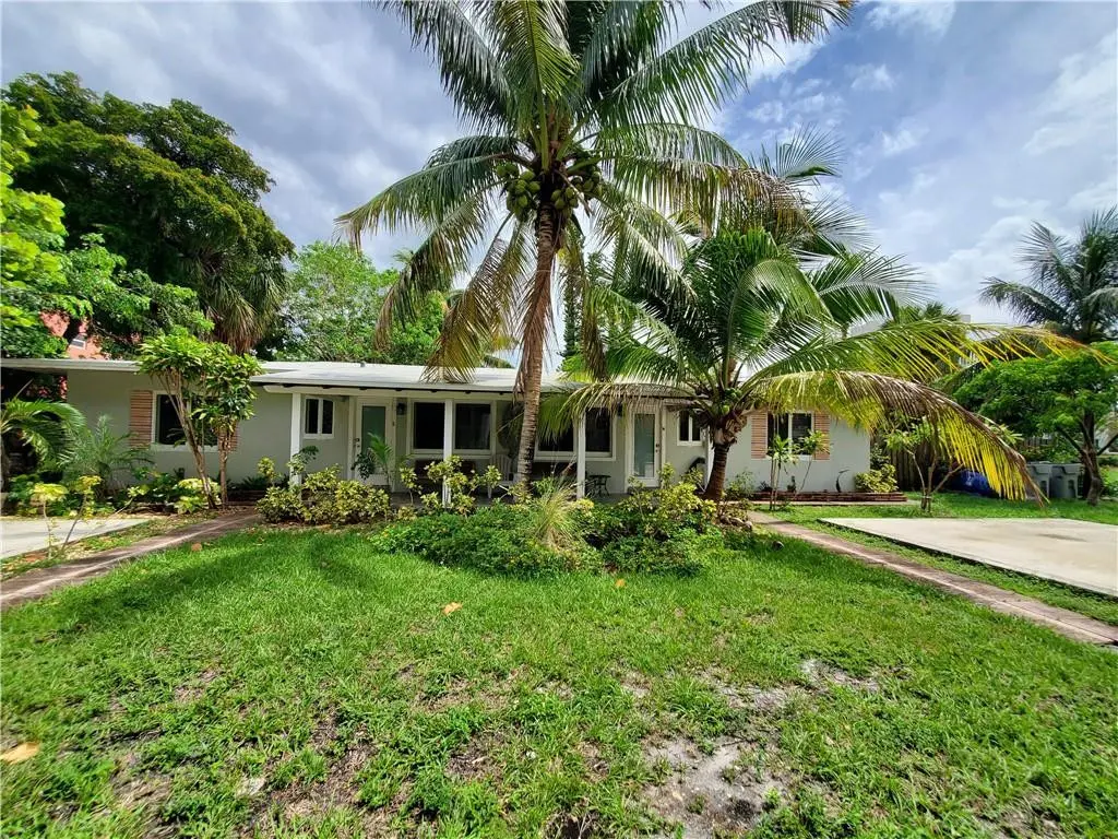 Photo 2 at 3204 NE 6th Street, Pompano Beach