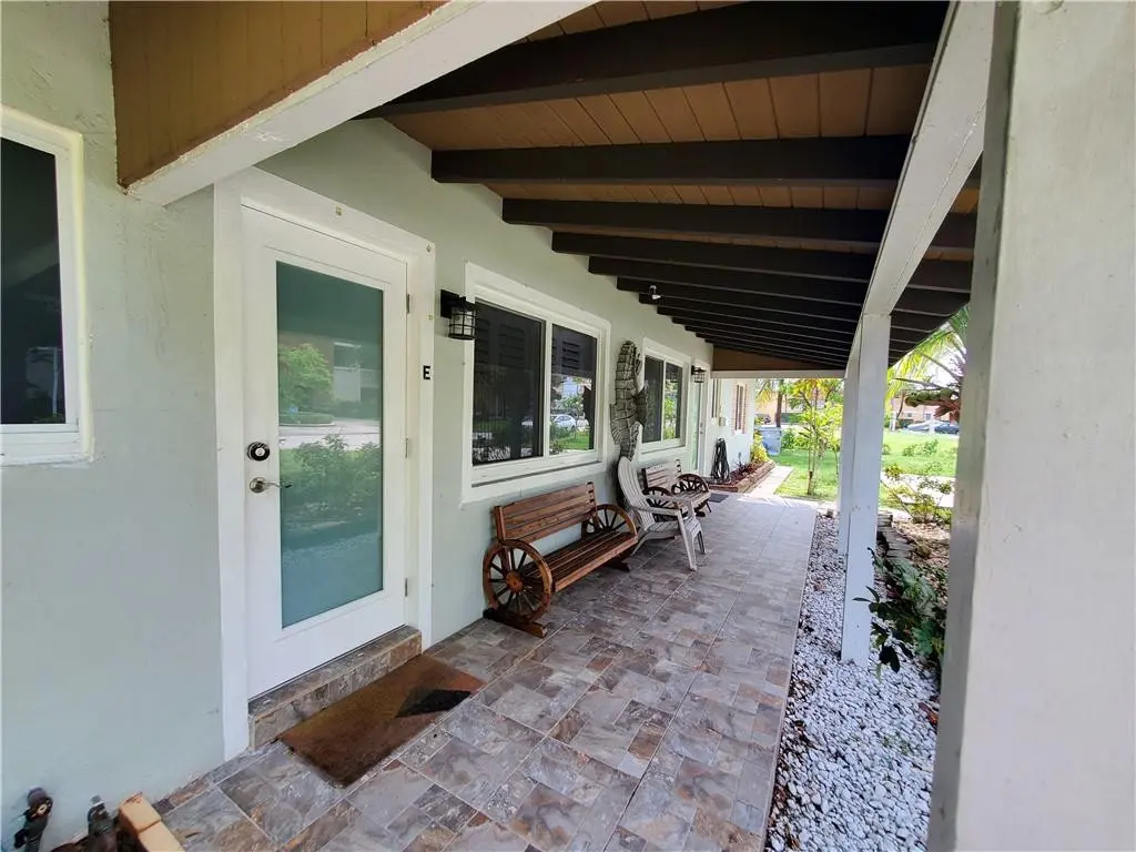 Photo 4 at 3204 NE 6th Street, Pompano Beach