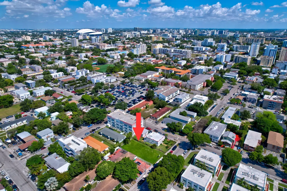4-web-or-mls-DJI_0013_4_5 at 512 SW 6th Avenue, Miami