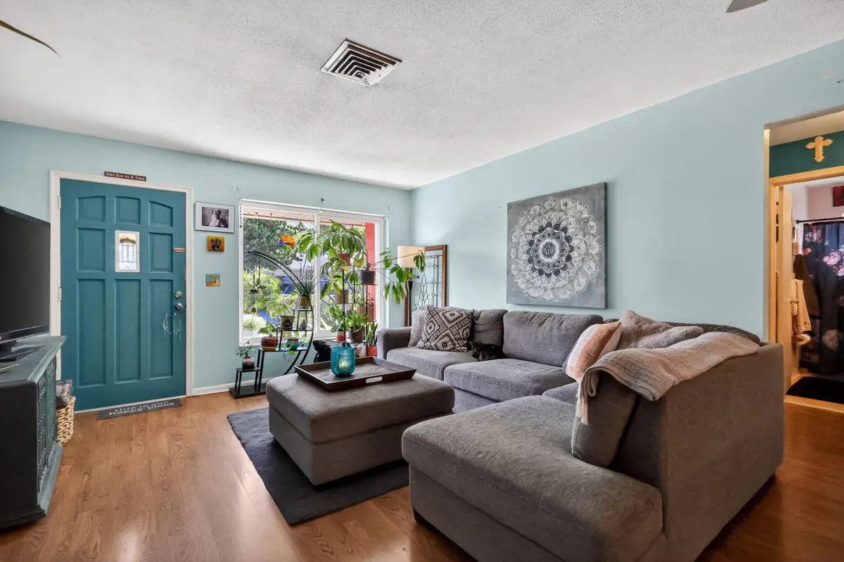 4-web-or-mls-F14A3950 at 1525 N M Street, Lake Worth Beach