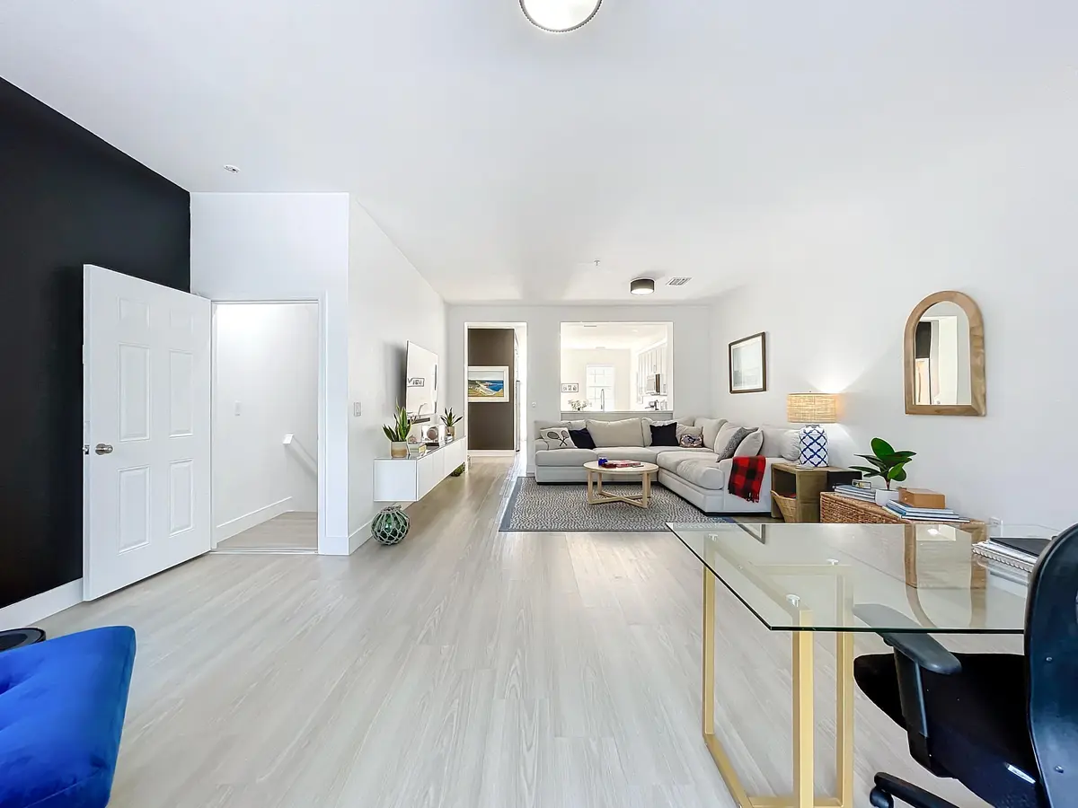 425 Greenwich Circle #205-7 at 425 Greenwich Circle 205, Jupiter
