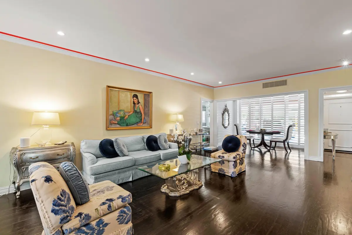 DSC02515.jpg-SMALL at 315 S Lake Drive 1a, Palm Beach