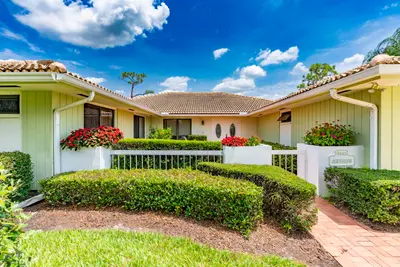 1543 SW Troon Circle, Palm City – Single Family Residence for sale