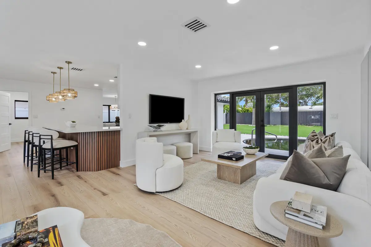 4721 Bayview Drive Ft. Lauderdale FL-112 at 4721 Bayview Drive, Fort Lauderdale