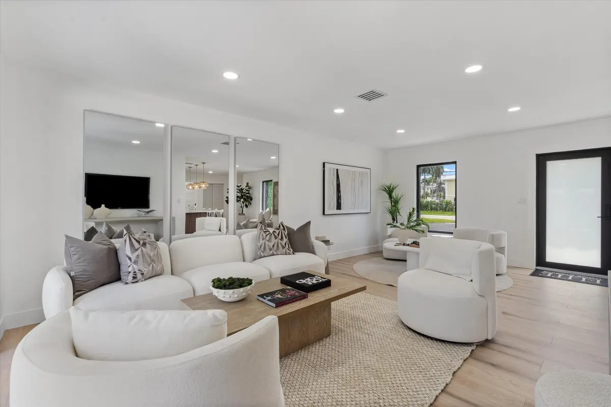 09-4721 Bayview Drive Ft. Lauderdale, FL at 4721 Bayview Drive, Fort Lauderdale