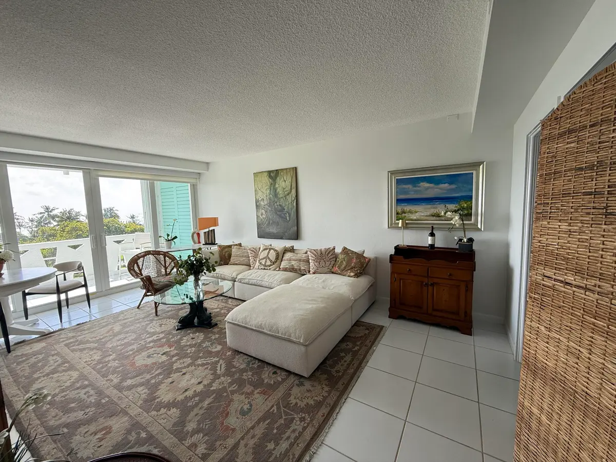 Living Room at 2840 N Ocean Boulevard 507, Fort Lauderdale