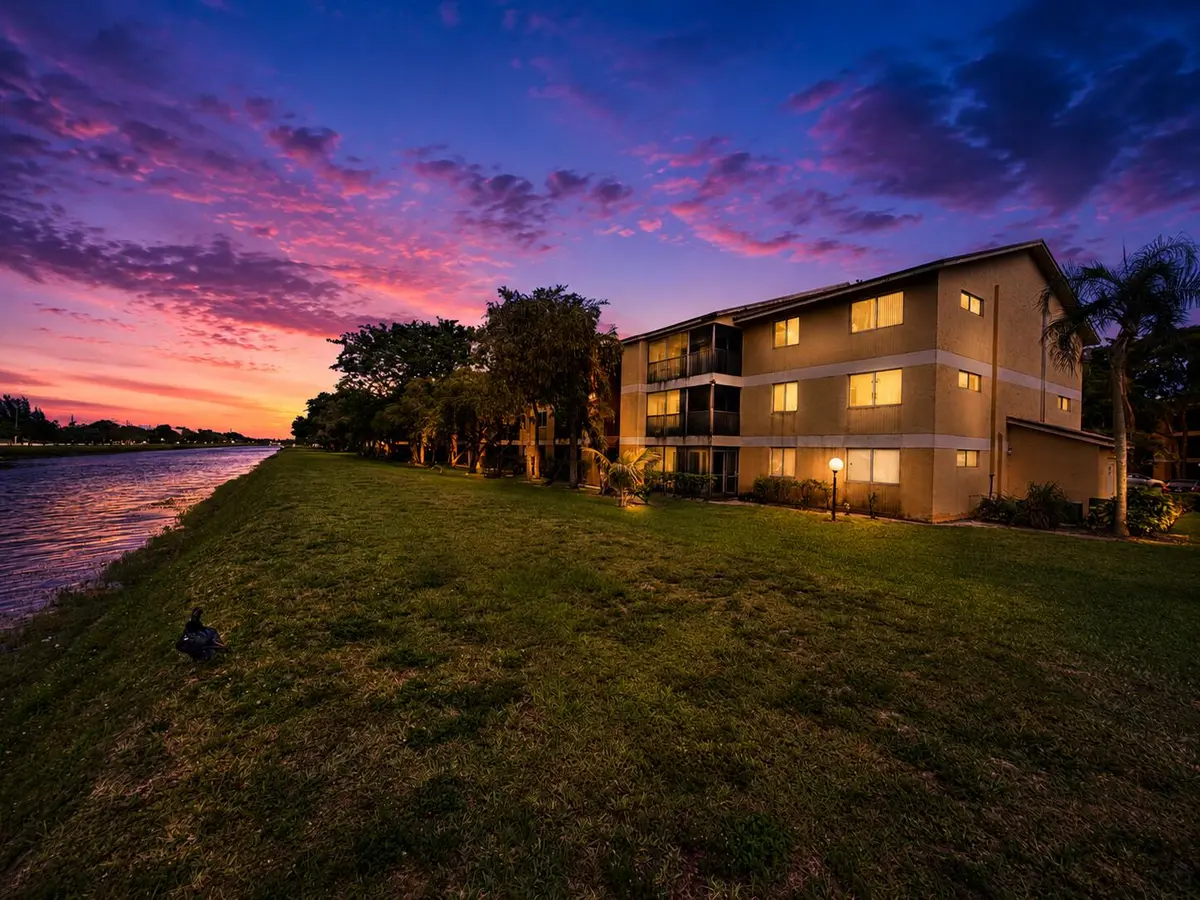 Exterior at 3083 N Oakland Forest Drive 308, Oakland Park