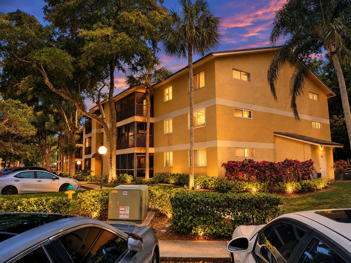 Exterior side at 3083 N Oakland Forest Drive 308, Oakland Park