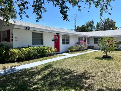 630 Prosperity Farms Road 2, North Palm Beach – Apartment for rent