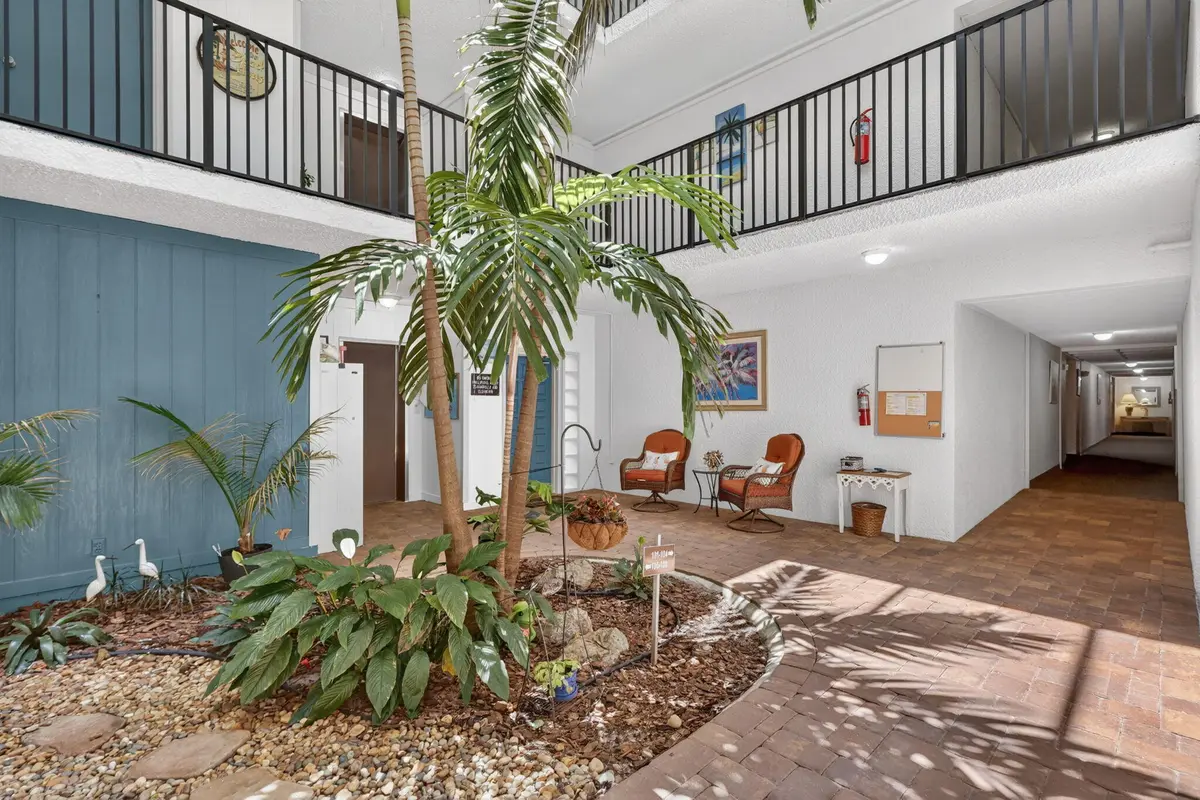 6-web-or-mls-7R7A3100 at 1800 SE Saint Lucie Boulevard 11-203, Stuart