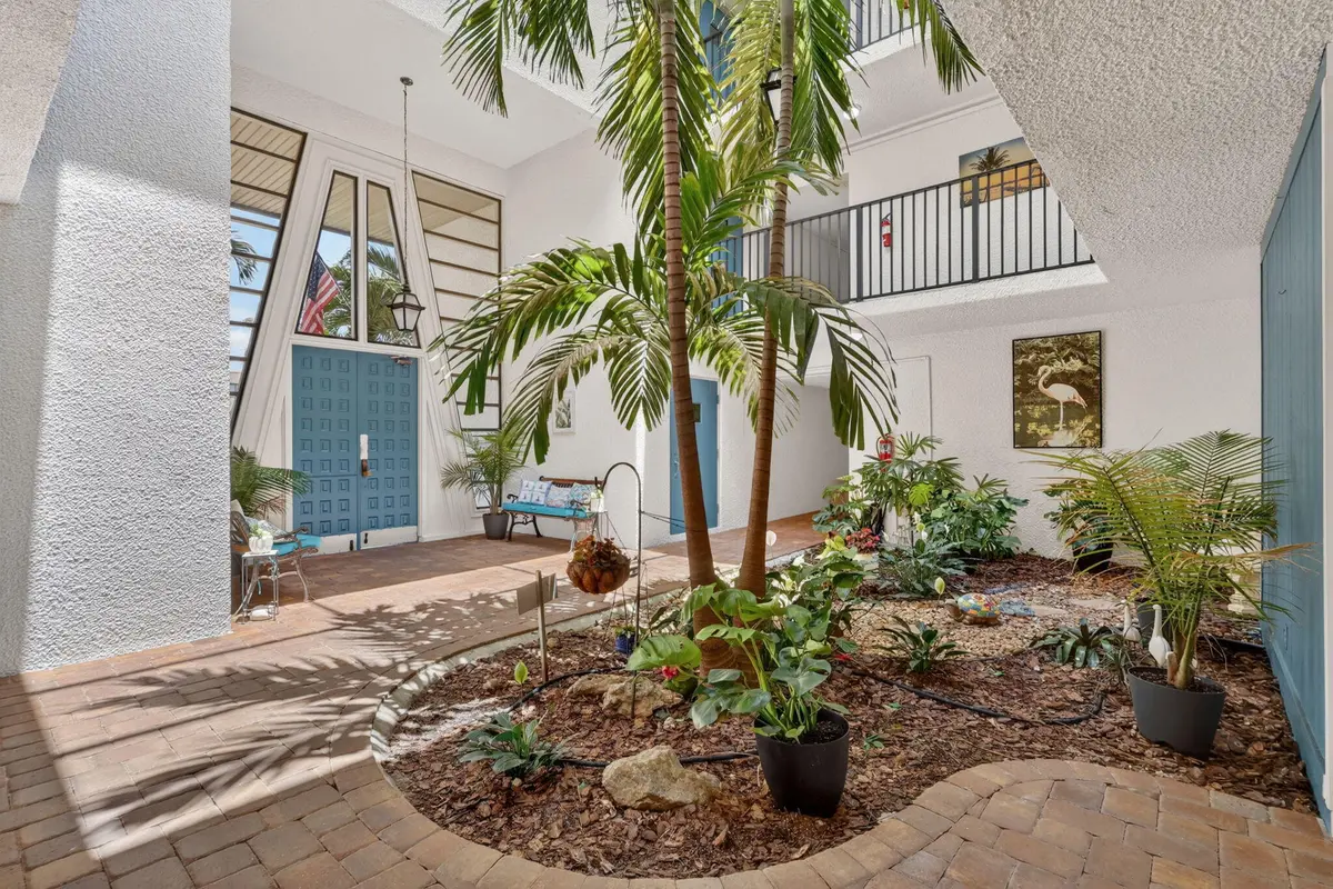 7-web-or-mls-7R7A3105 at 1800 SE Saint Lucie Boulevard 11-203, Stuart