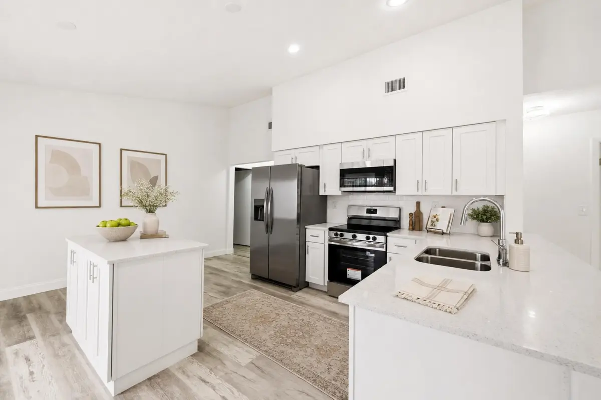 Kitchen L at 905 NW 22nd Avenue, Delray Beach